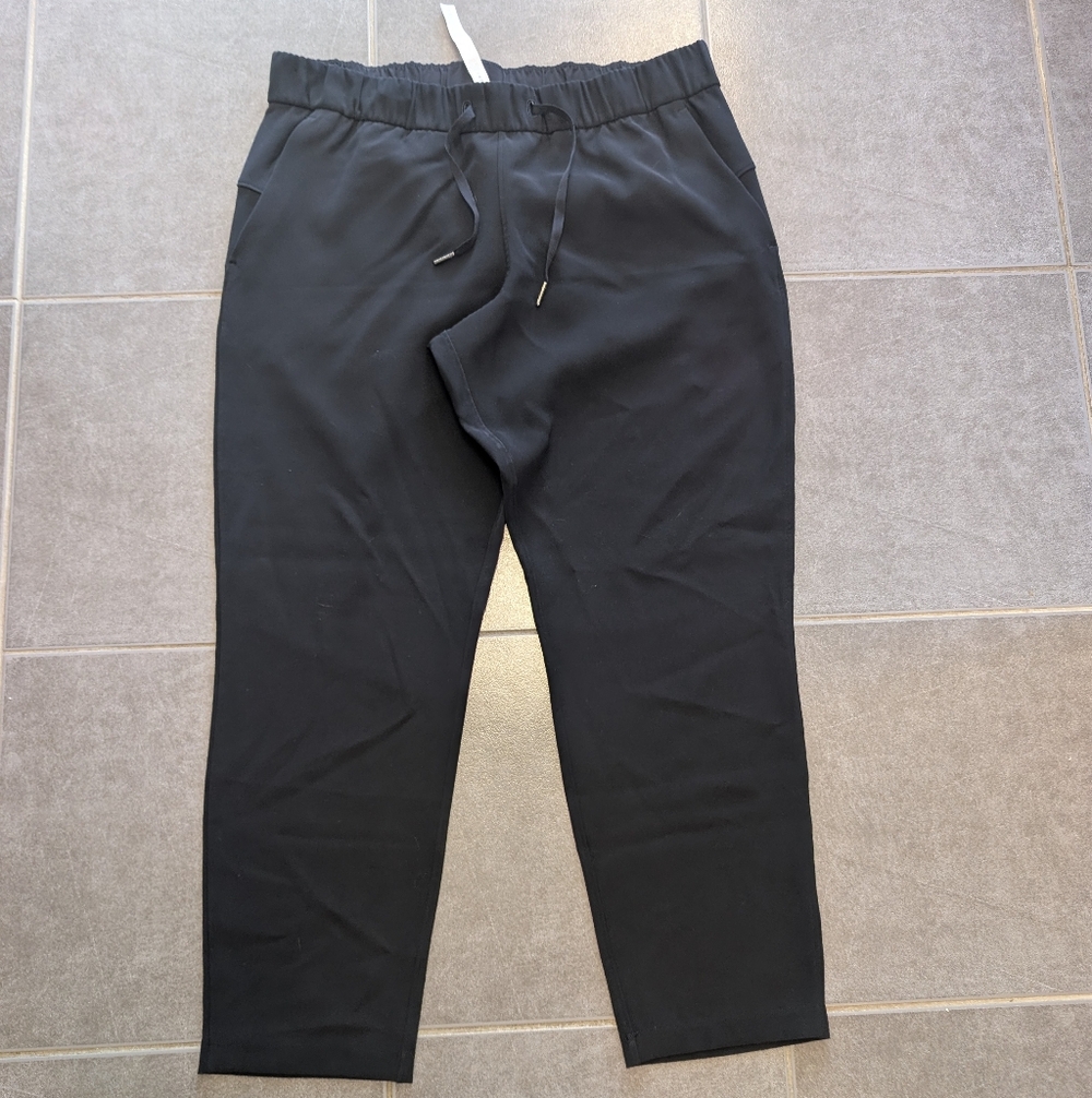Lululemon On The Fly Pants - Picture 4 of 8